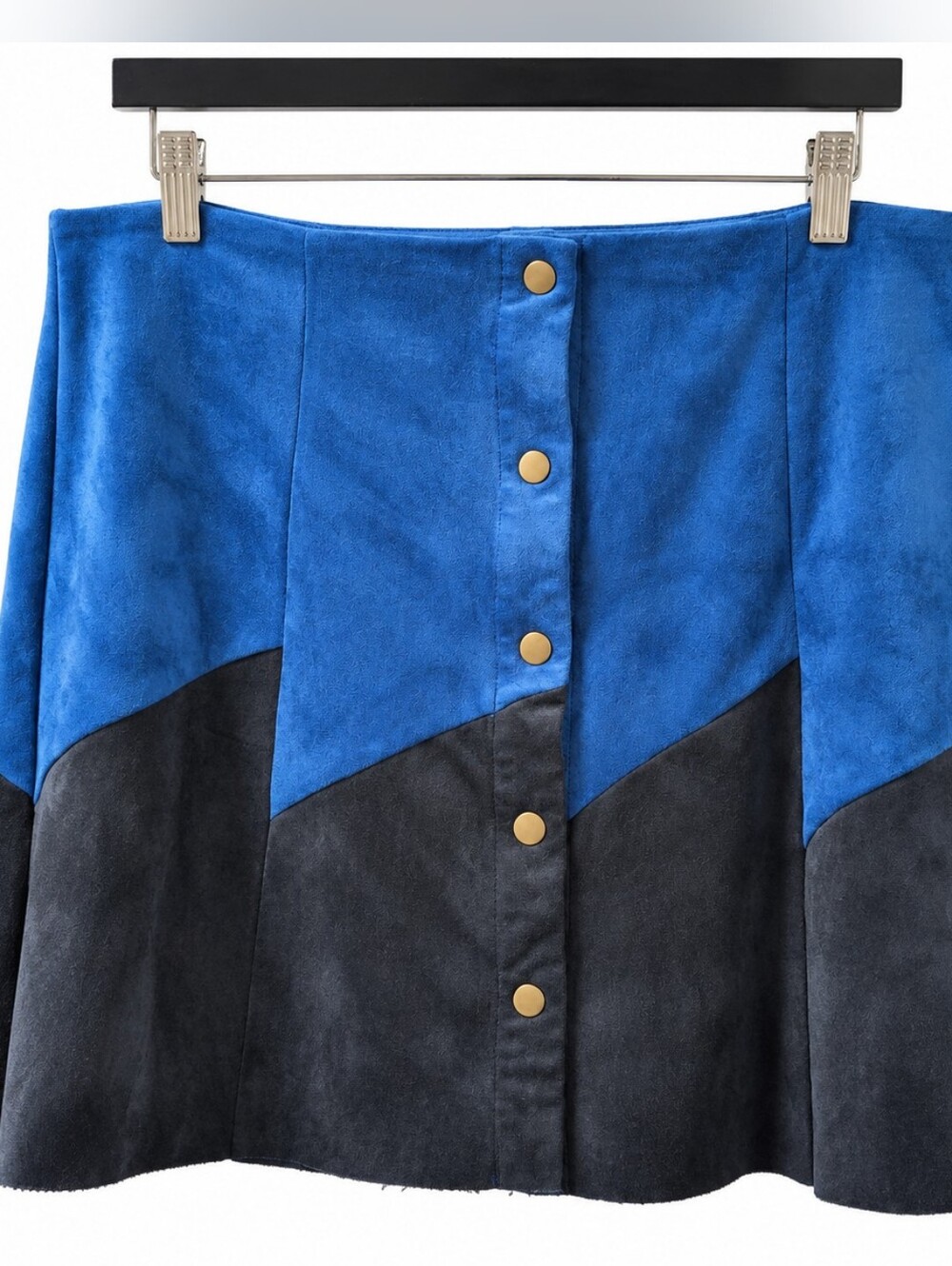 Glamorous x Simons Blue & Black Faux Suede Button-Front Mini Skirt – NWT